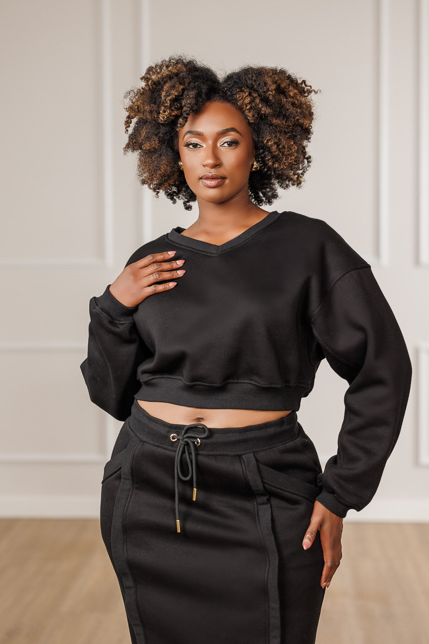 Samira Fleece Cropped Sweatshirt - Black