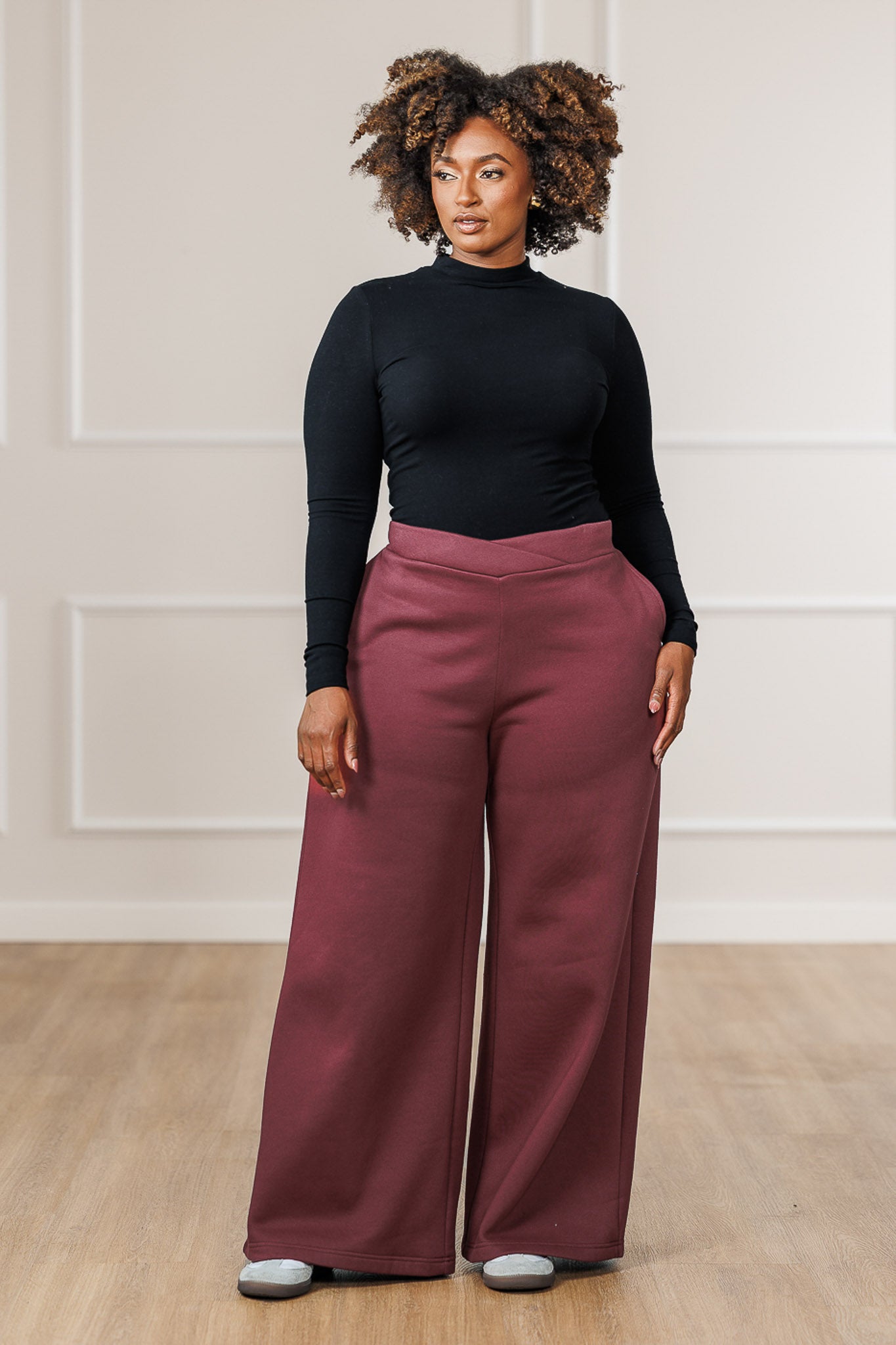 Nolan Fleece Tulip Waistband Pants - Maroon