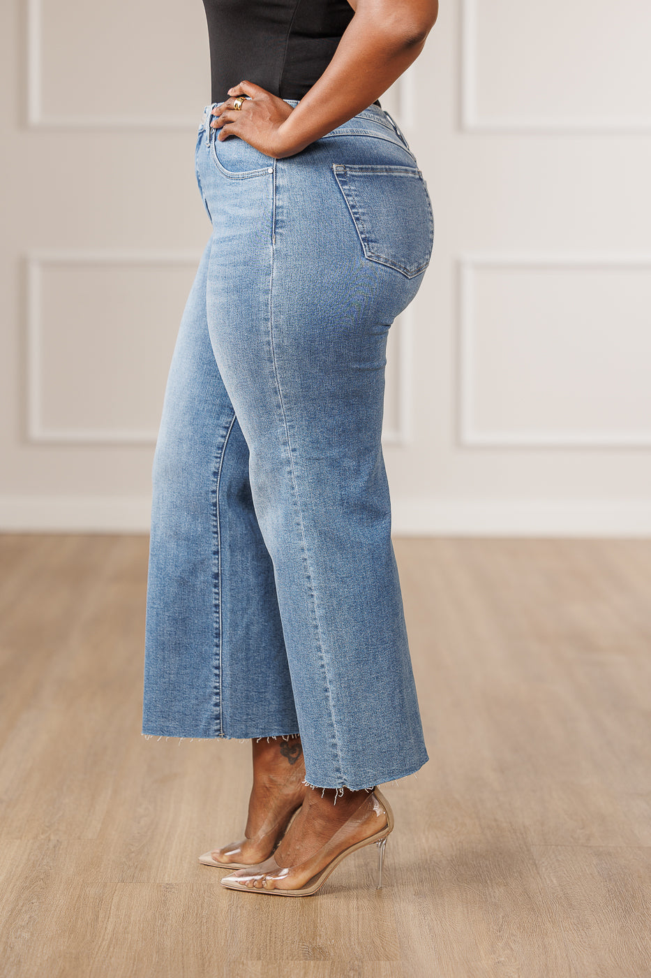 Jesse Wide Leg Raw Hem Jeans