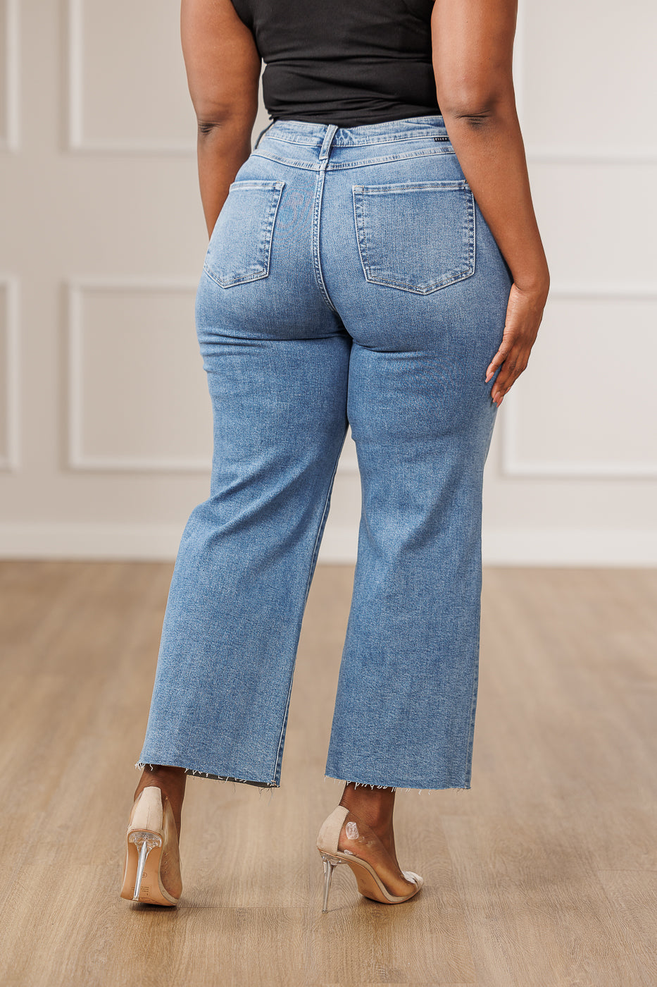 Jesse Wide Leg Raw Hem Jeans