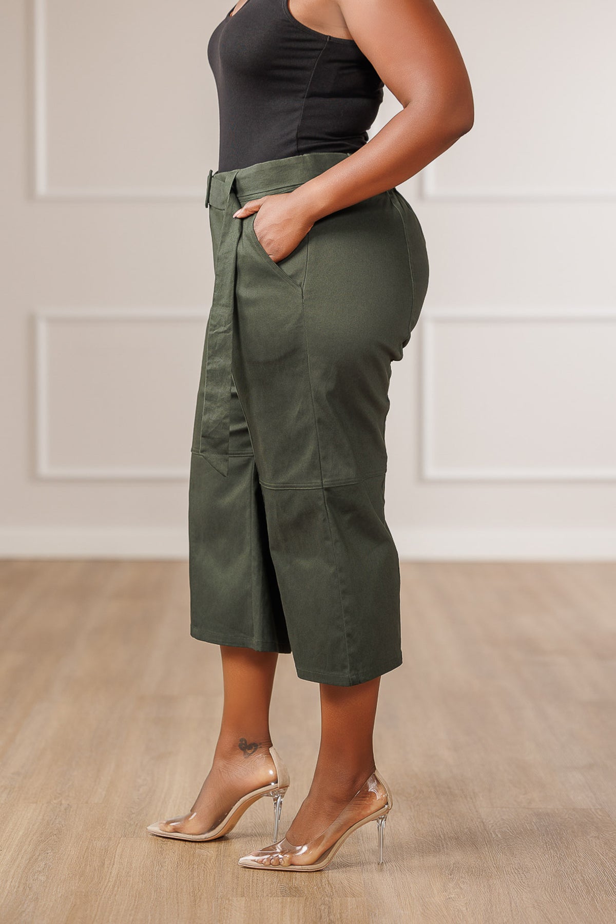 Gaia Belted Pintuck Seam Pants - Emerald