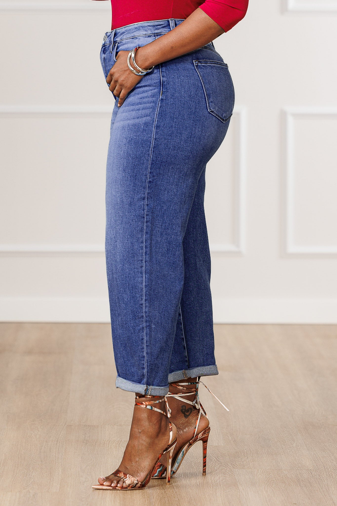 Leslie Distressed Cuffed Barrel Jeans - Dark Wash