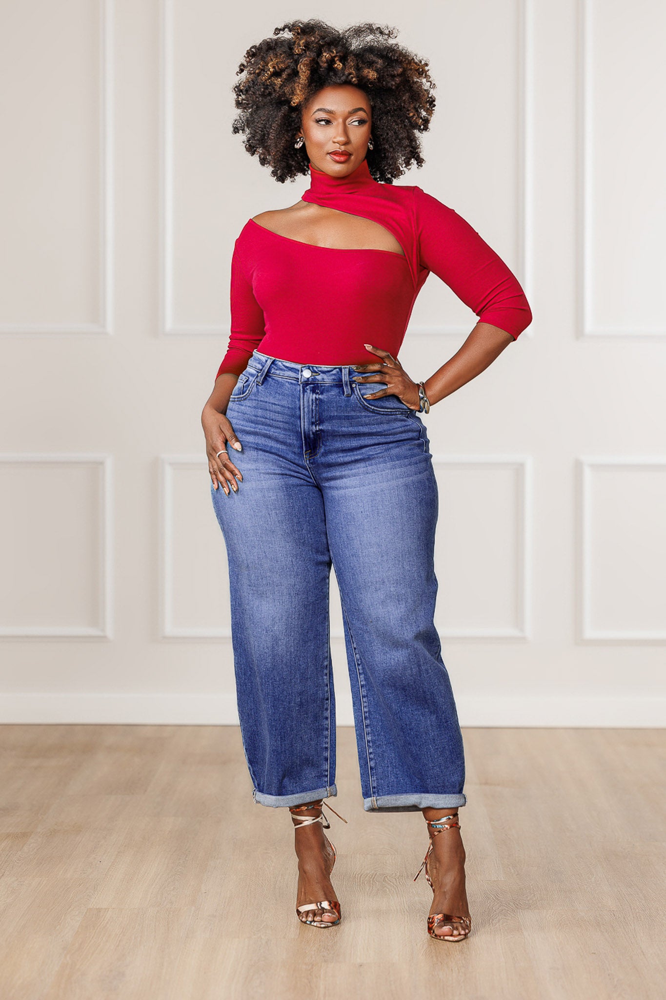 Leslie Distressed Cuffed Barrel Jeans - Dark Wash