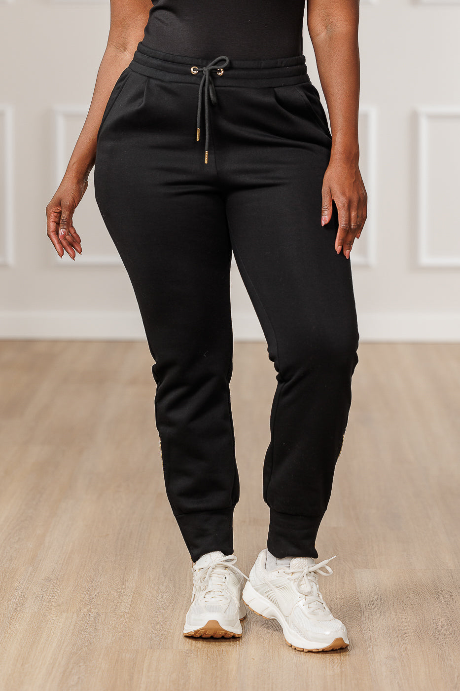 Soleil Fleece Slim Fit Jogger - Black