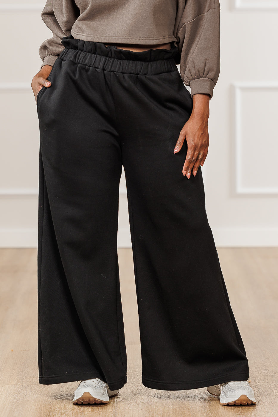 Raylan Fleece Paperbag Waist Pants - Black