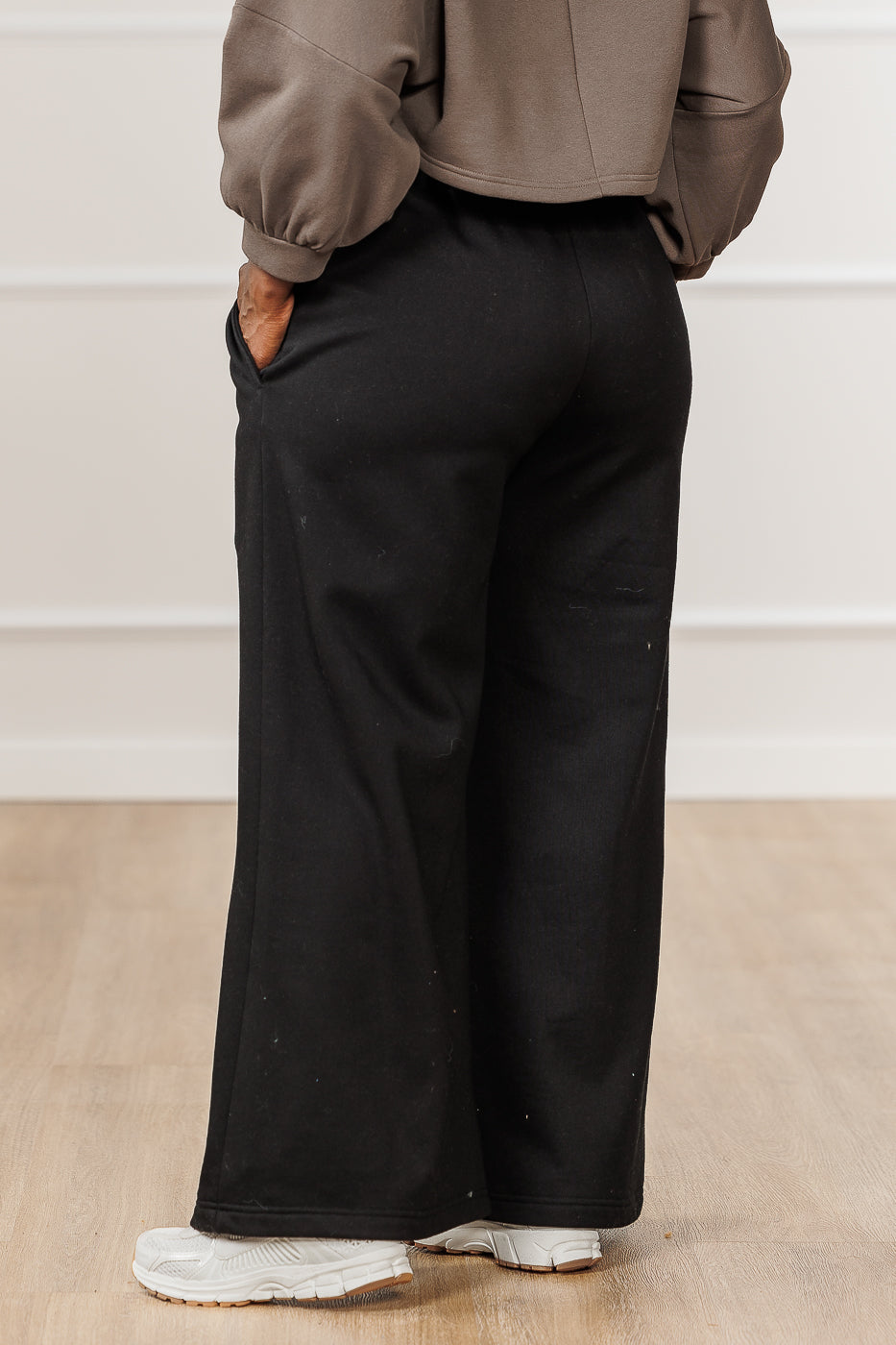 Raylan Fleece Paperbag Waist Pants - Black