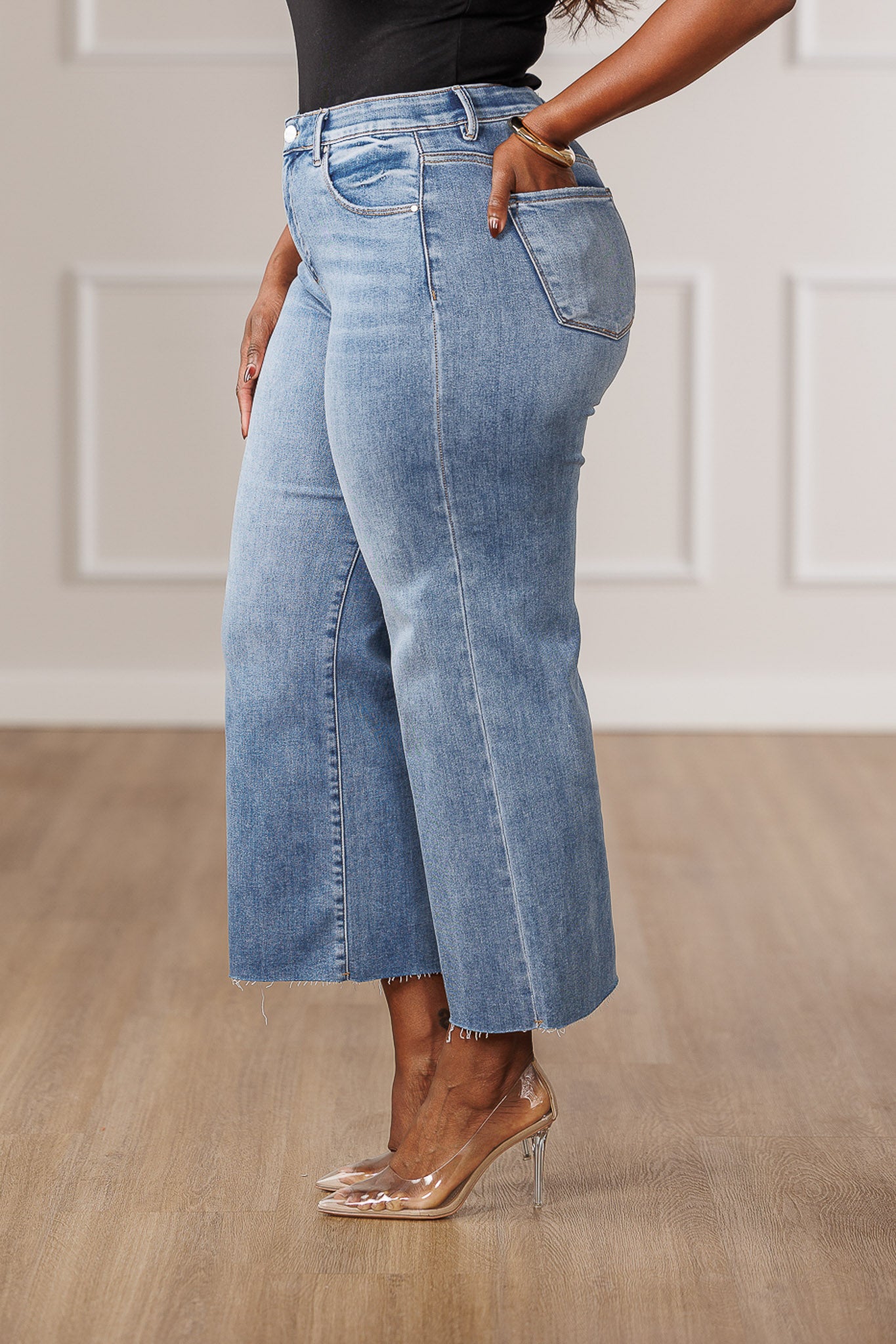 Lennon Wide Raw Hem Jeans