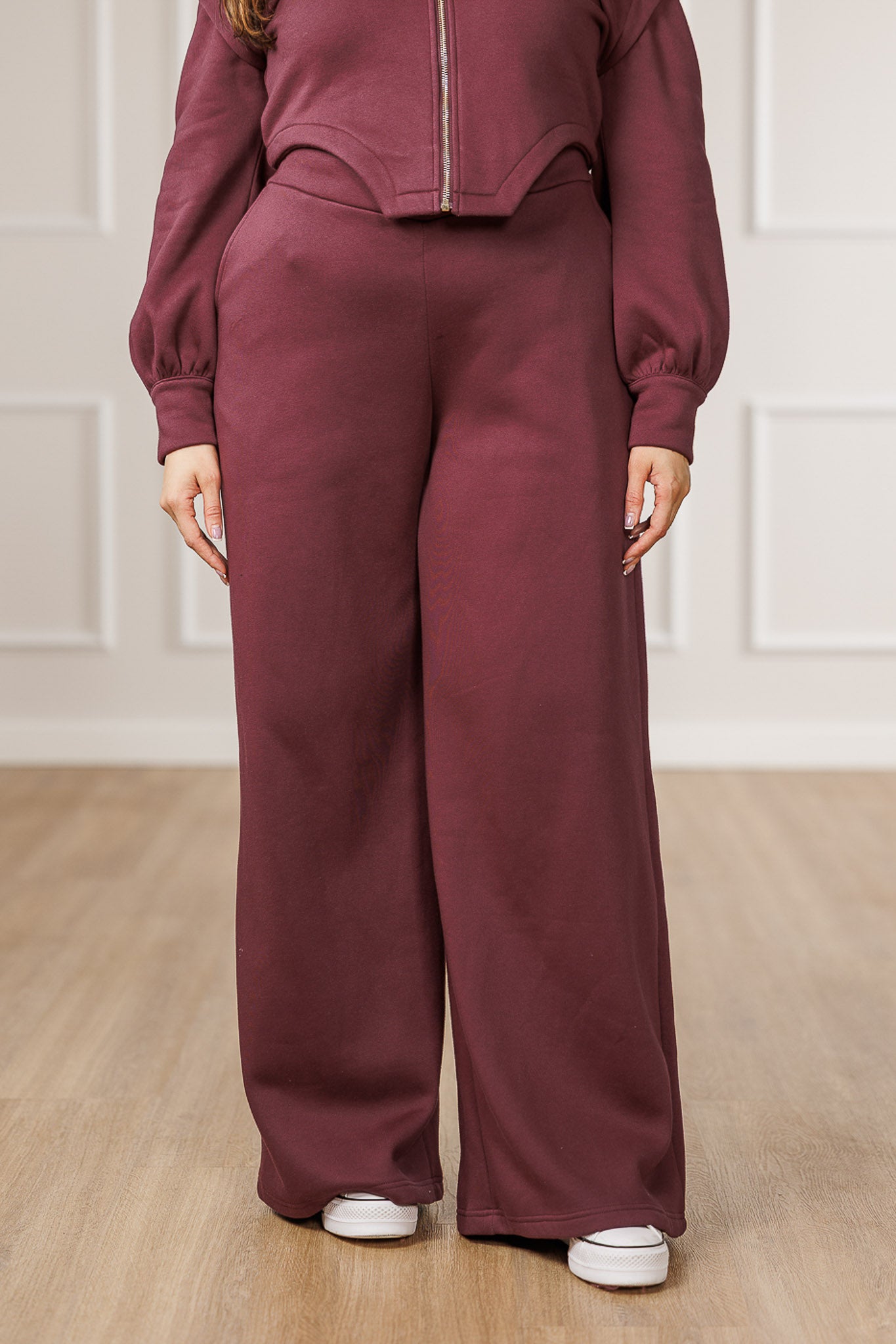 Nolan Fleece Tulip Waistband Pants - Maroon