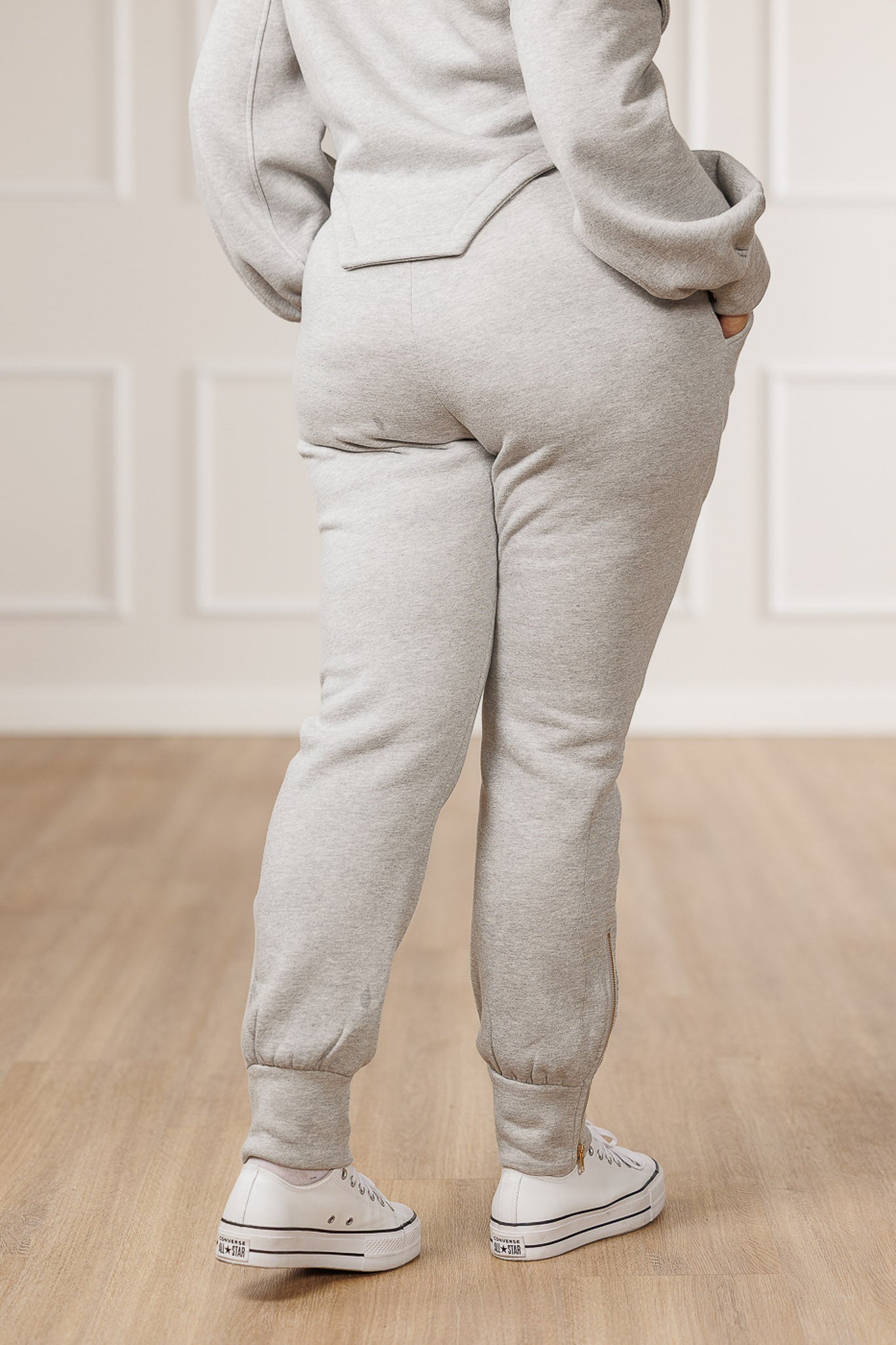 Soleil Fleece Slim Fit Jogger - Heather Grey