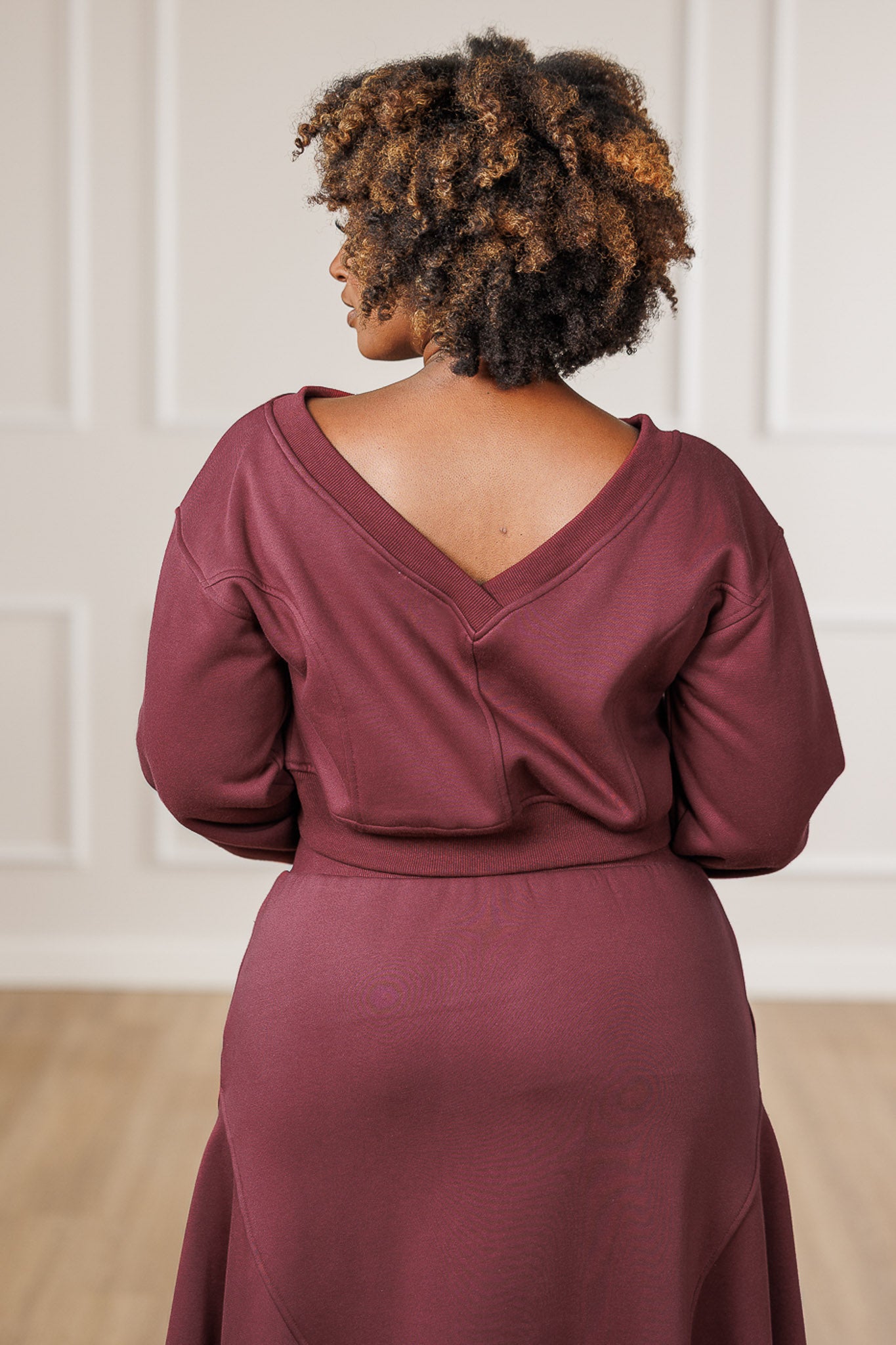 Izra Fleece Open Back Sweatshirt - Maroon