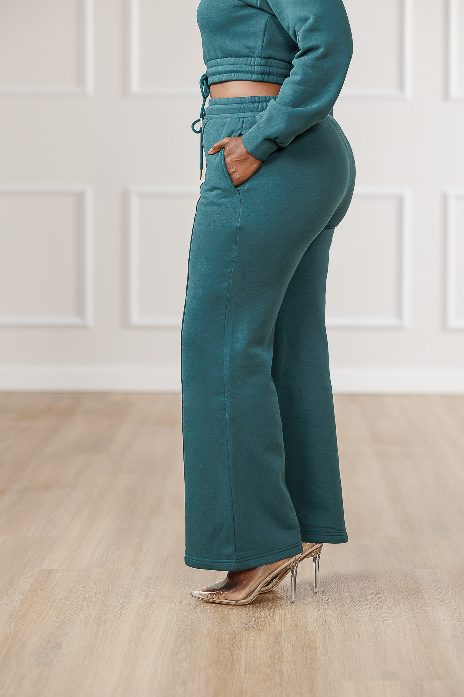 FINAL SALE - Quinnley Fleece Seamed Flare Pants - Emerald