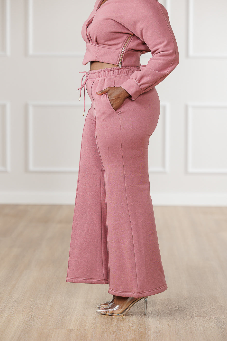 FINAL SALE - Quinnley Fleece Seamed Flare Pants - Old Rose