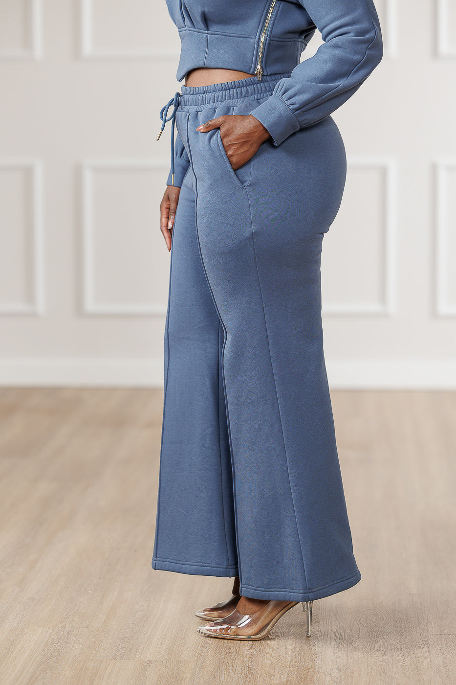FINAL SALE - Quinnley Fleece Seamed Flare Pants - Steel Blue