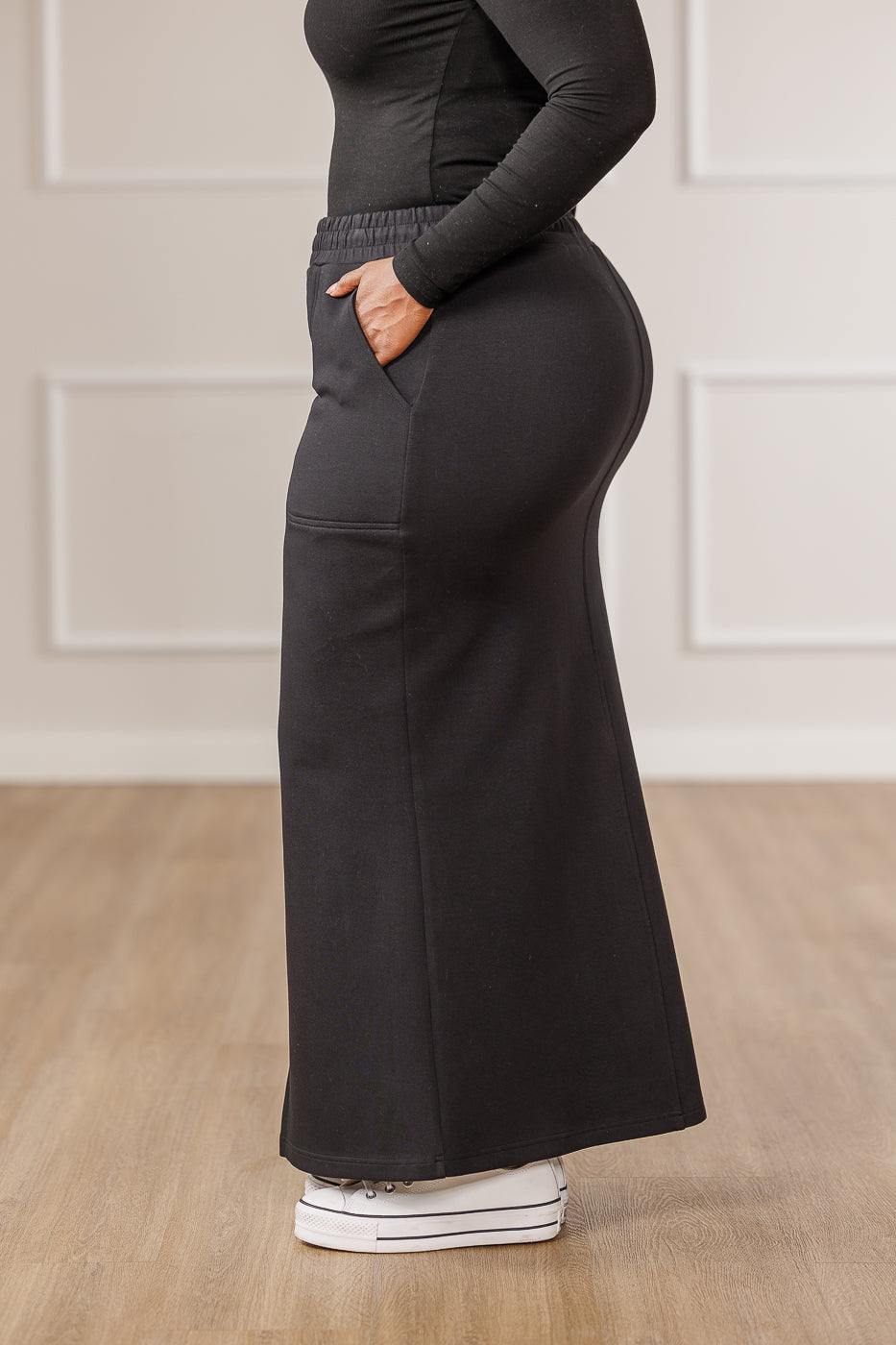 Ava Front Slit Maxi Skirt - Black