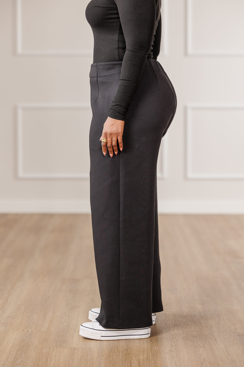 Akila Wide Leg Pants - Black