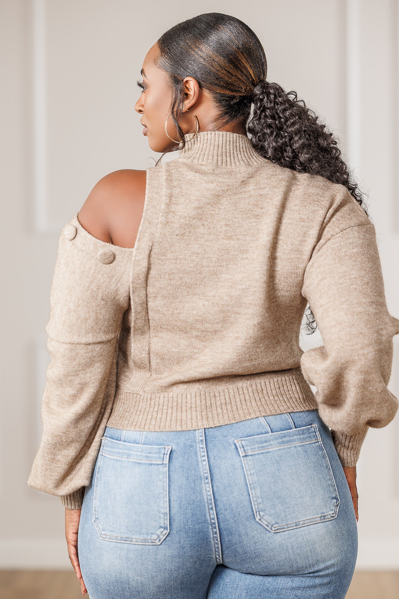 Saylor Off-Shoulder Sweater - Desert